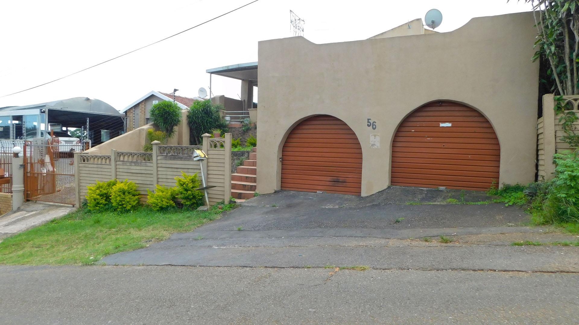 Front View of property in Mobeni East