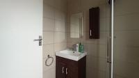 Bathroom 1 - 6 square meters of property in Erand Gardens