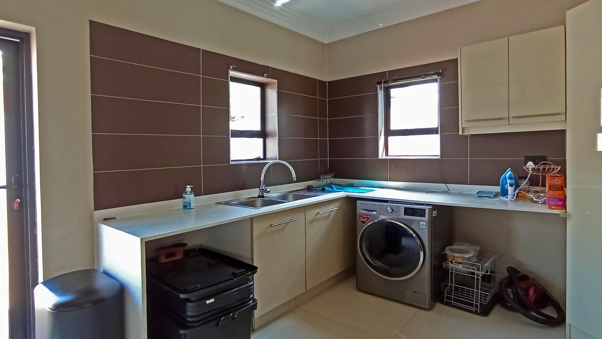 Scullery - 14 square meters of property in Copperleaf Golf and Country Estate