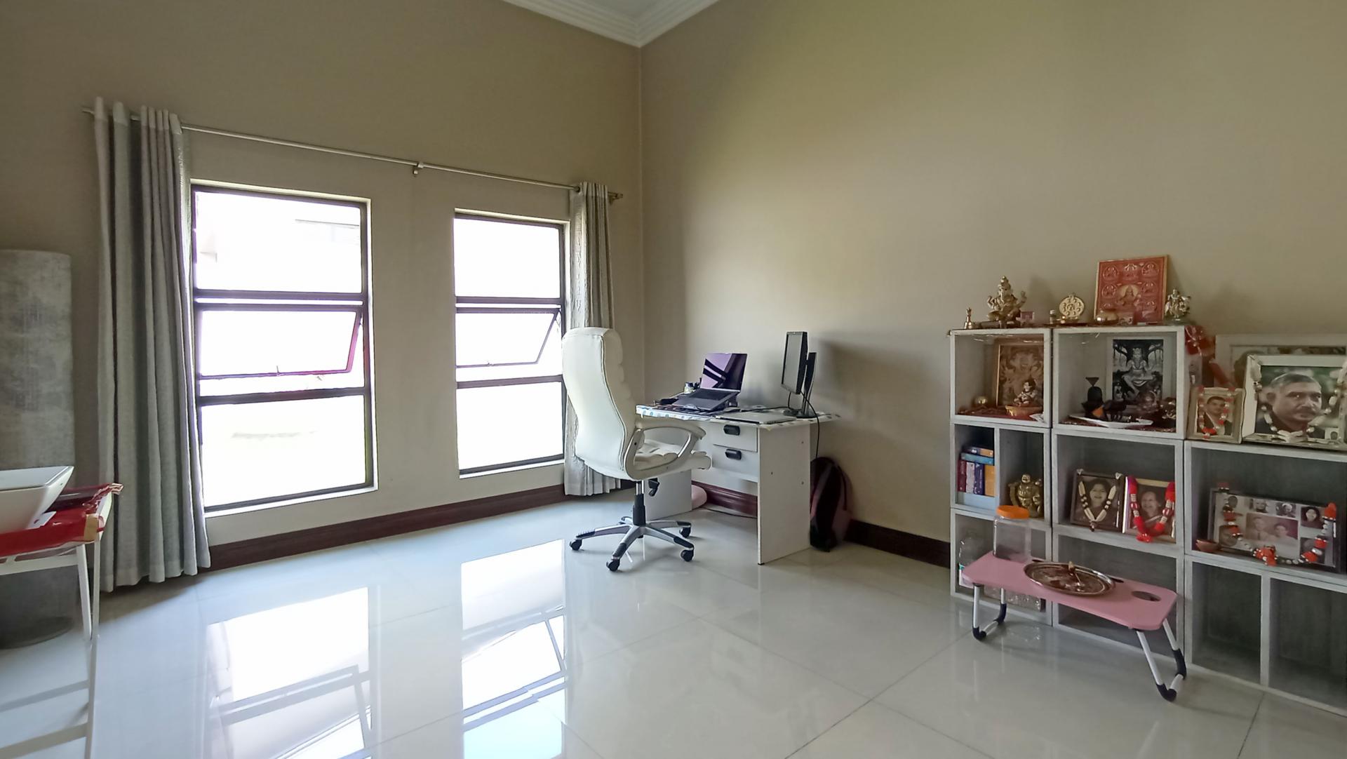 Rooms - 29 square meters of property in Copperleaf Golf and Country Estate