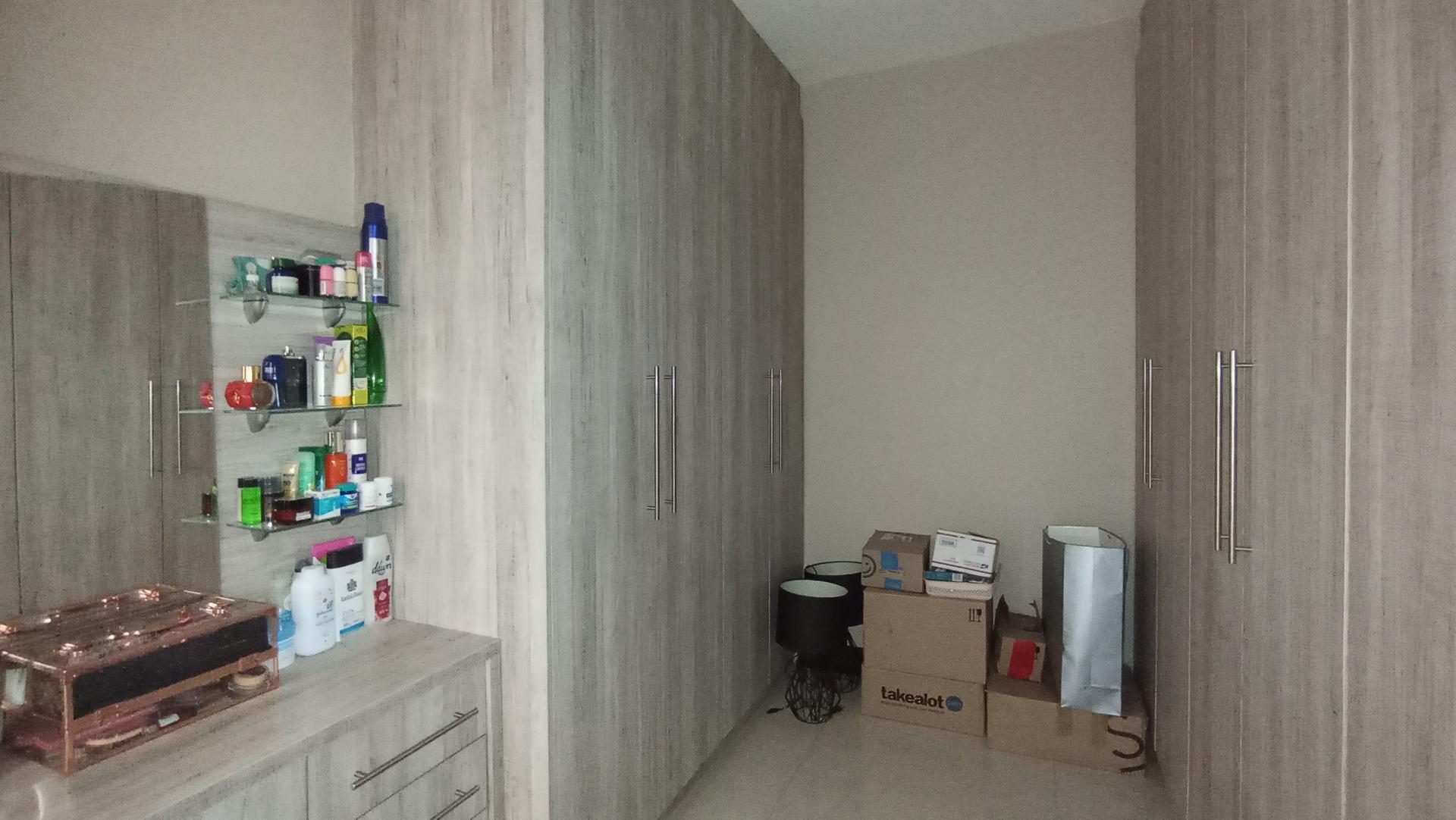 Rooms - 29 square meters of property in Copperleaf Golf and Country Estate