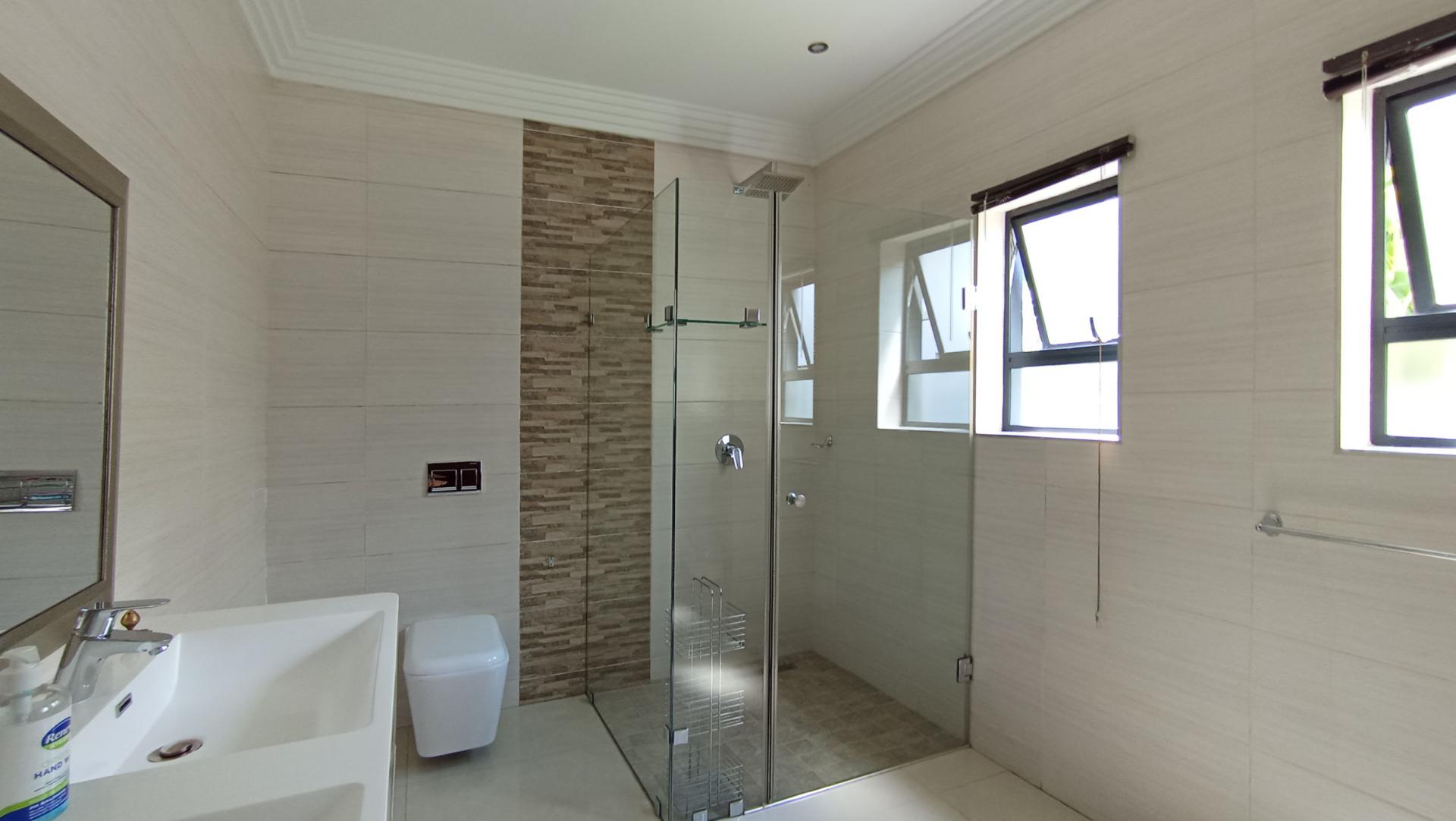 Main Bathroom - 14 square meters of property in Copperleaf Golf and Country Estate