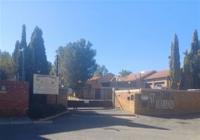 Front View of property in Honeydew Manor
