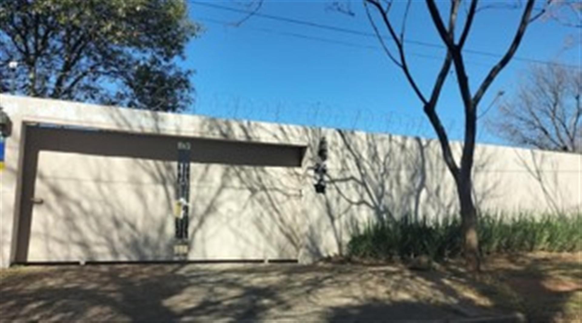 Front View of property in Discovery