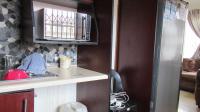 Kitchen - 6 square meters of property in Fleurhof