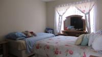 Bed Room 1 - 16 square meters of property in Florida