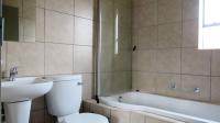 Bathroom 1 - 5 square meters of property in Alveda