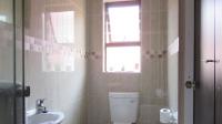 Main Bathroom - 3 square meters of property in Brackendowns