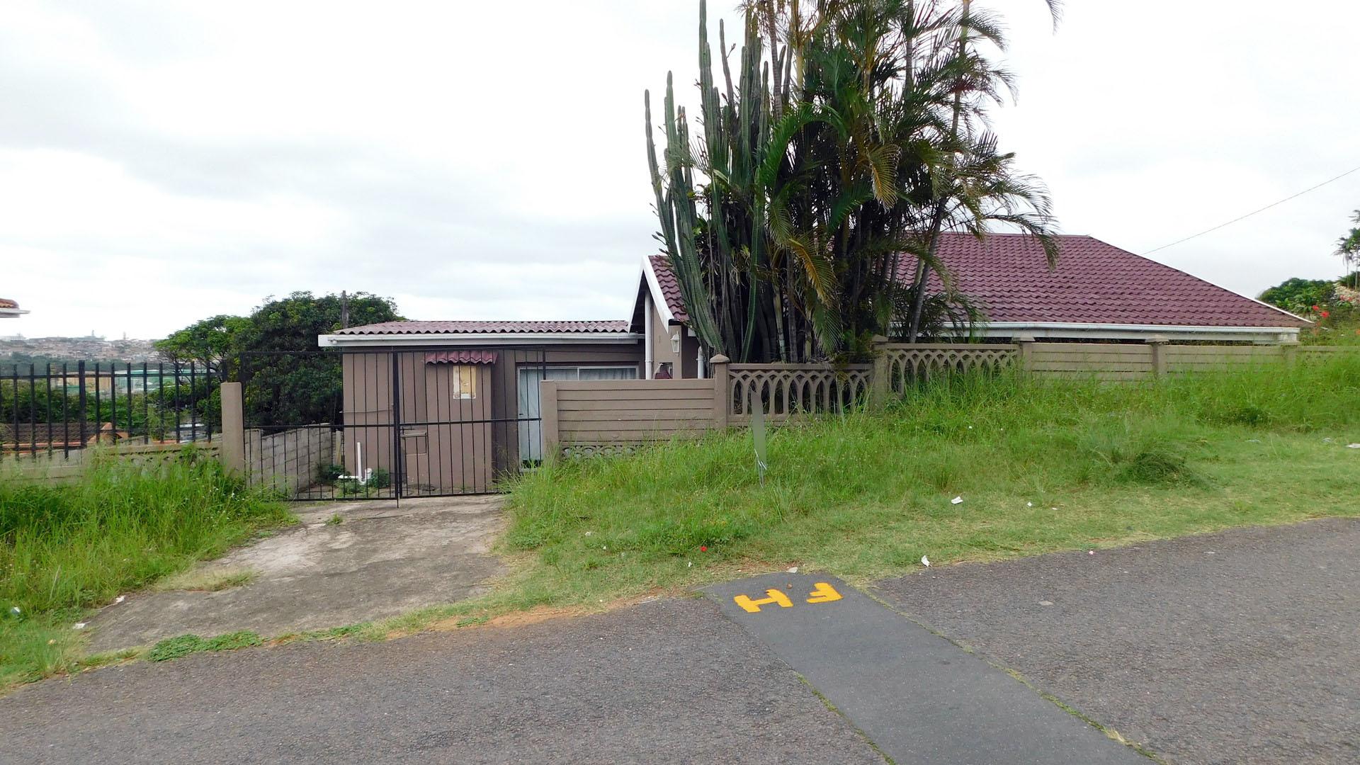 Front View of property in Austerville