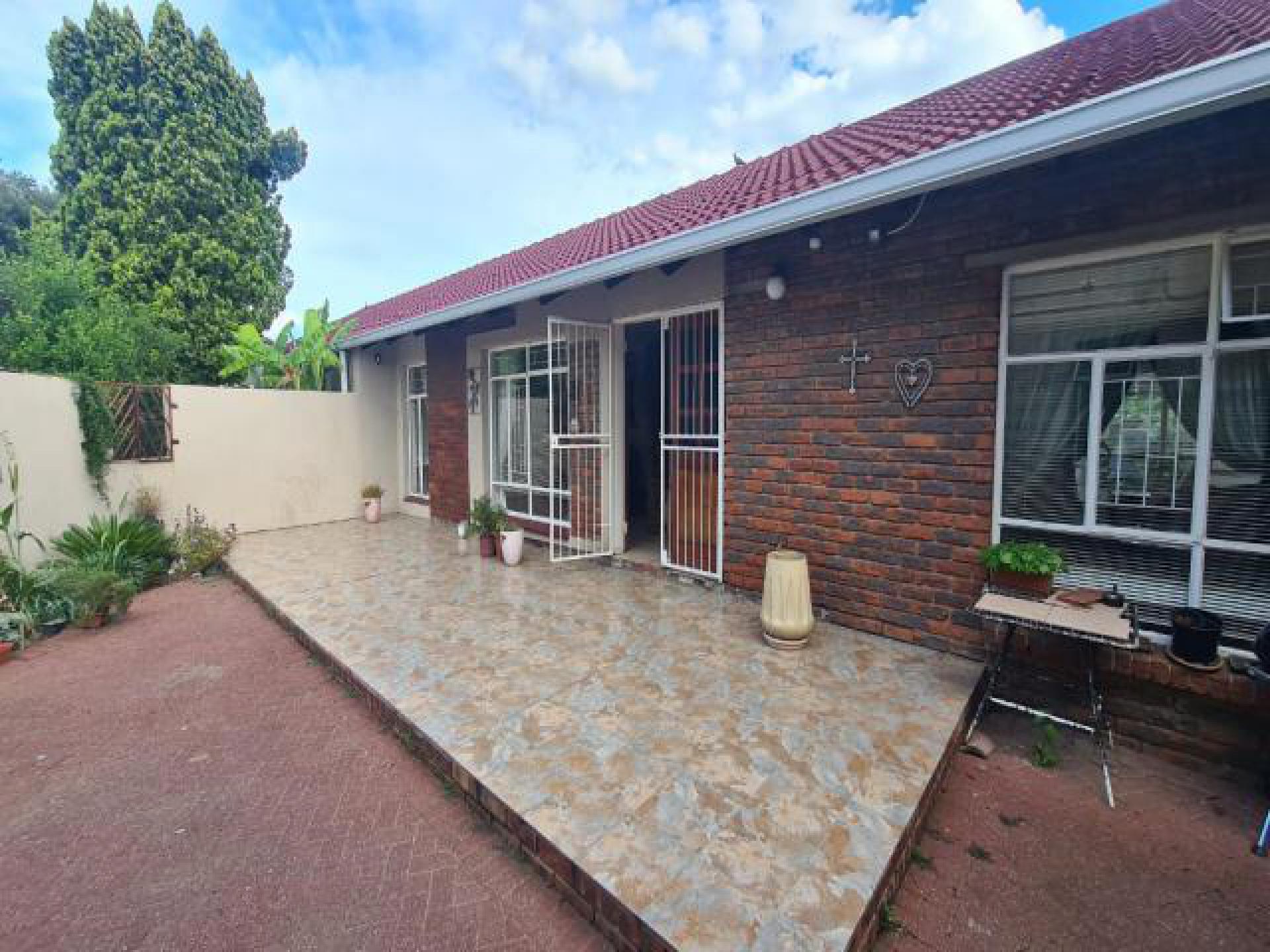 Front View of property in Secunda