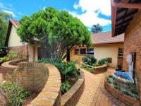 7 Bedroom 4 Bathroom House for Sale for sale in Constantia Kloof