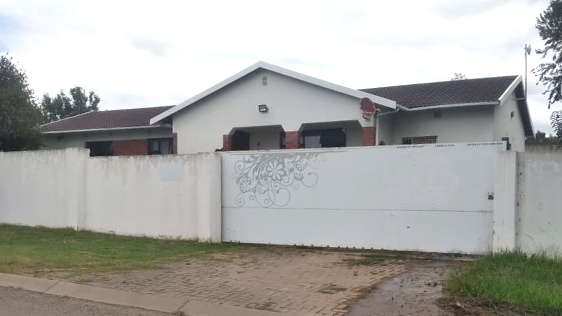 Front View of property in Umtata