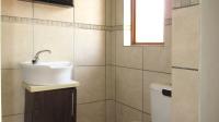 Bathroom 2 of property in Greenhills