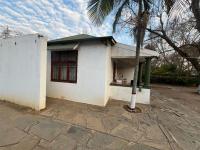 Front View of property in Sunnyside