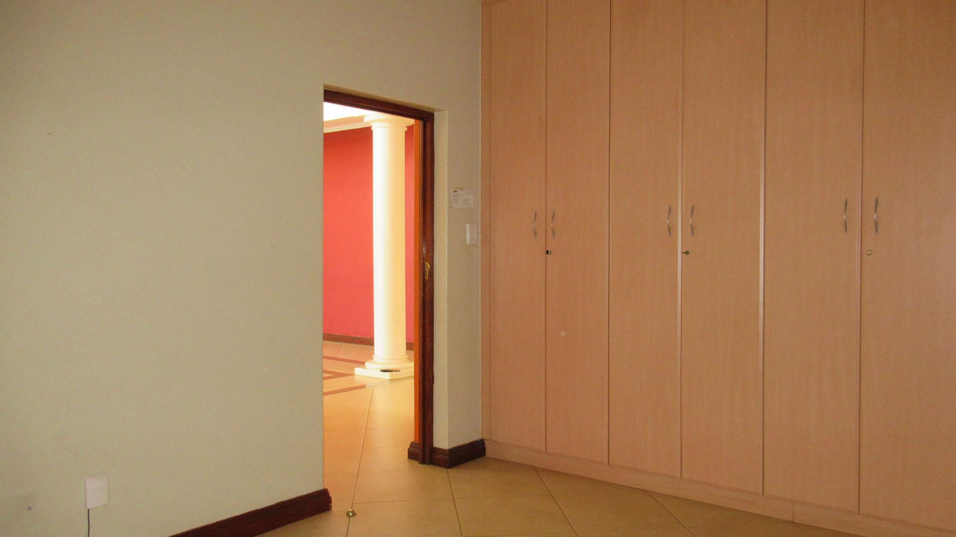 Study - 17 square meters of property in Lenasia