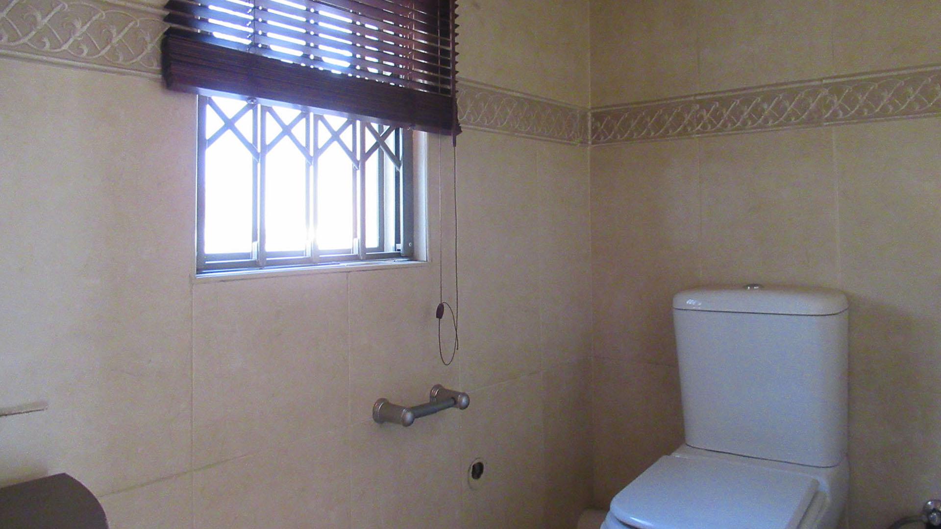 Guest Toilet - 3 square meters of property in Lenasia
