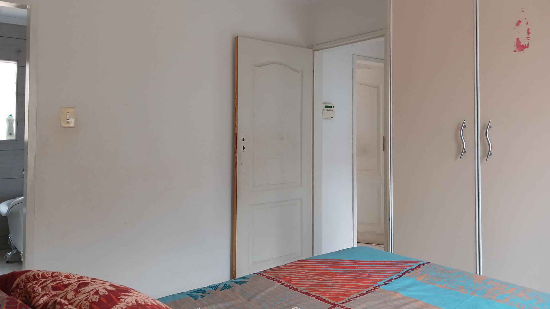 Main Bedroom - 12 square meters of property in Protea Glen