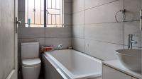 Bathroom 1 - 4 square meters of property in Protea Glen