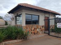 Front View of property in Centurion Central