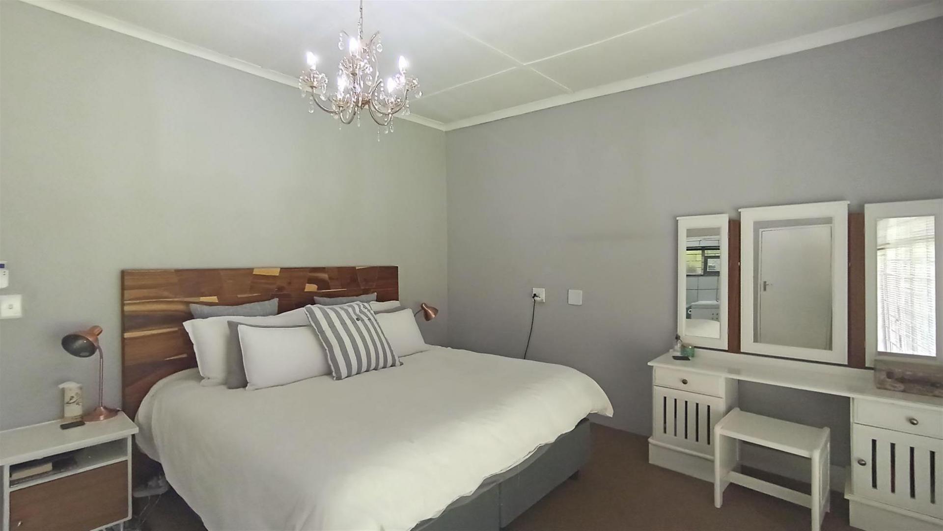 Main Bedroom - 20 square meters of property in Benoni AH