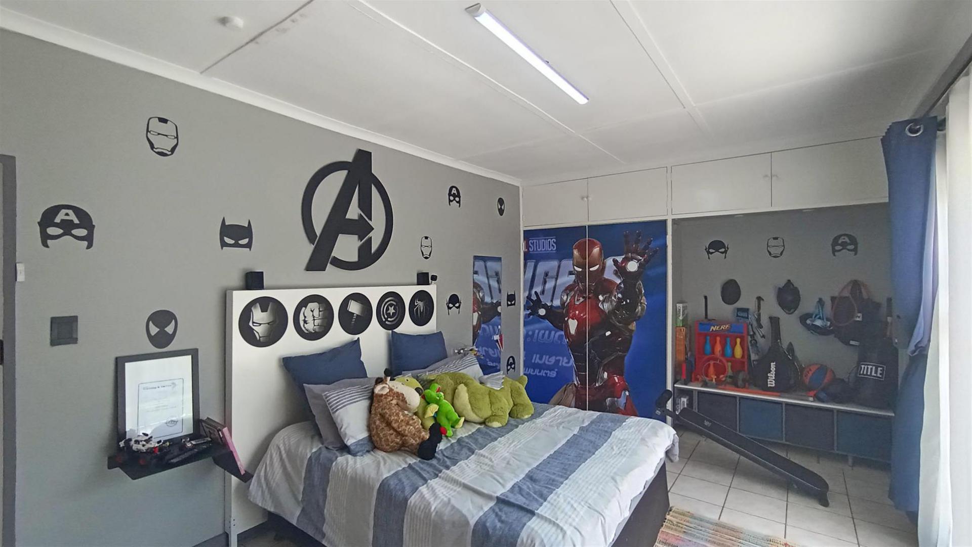 Bed Room 1 - 22 square meters of property in Benoni AH