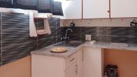 Kitchen - 24 square meters of property in Zakariyya Park