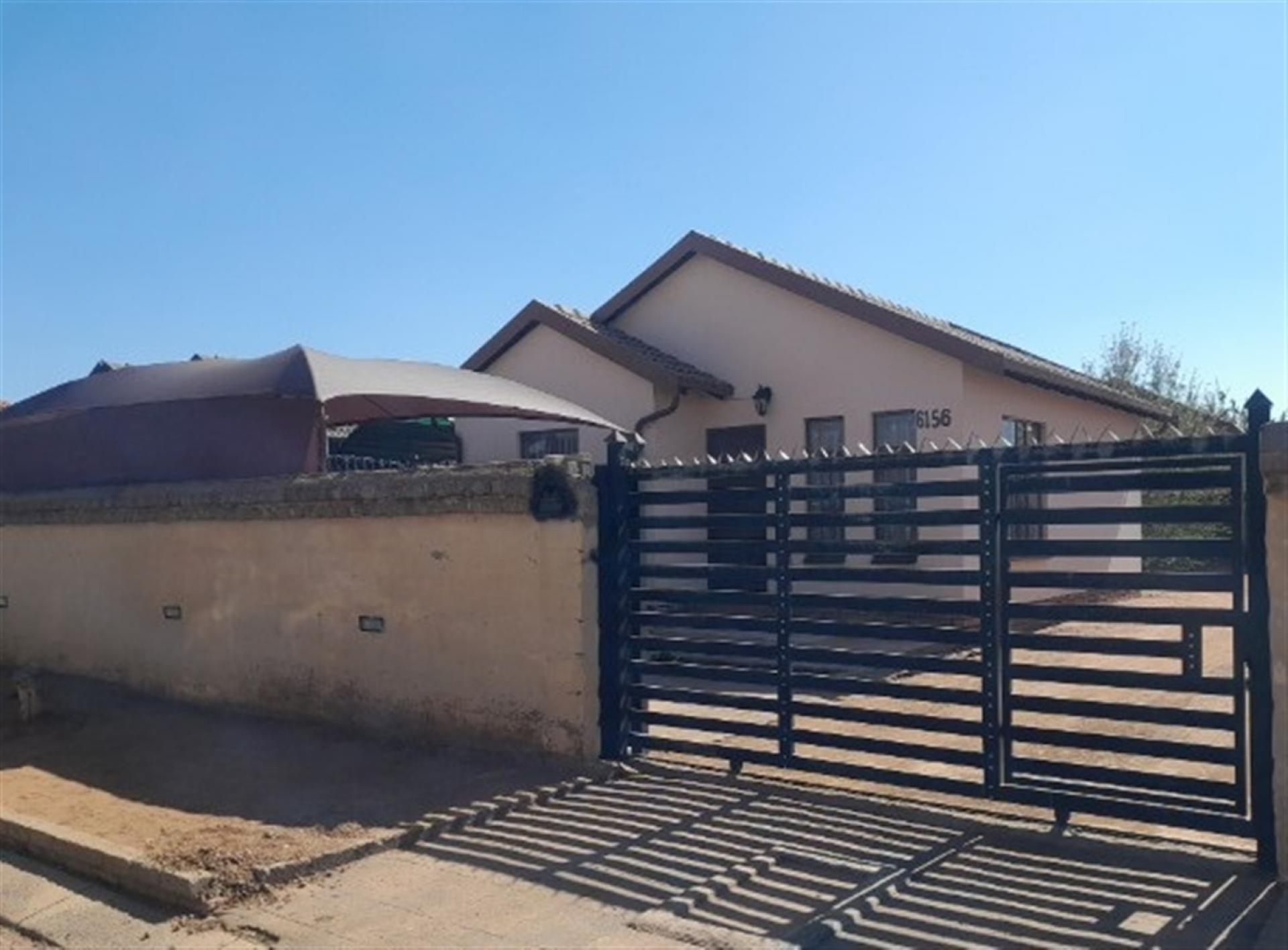Front View of property in Soshanguve East