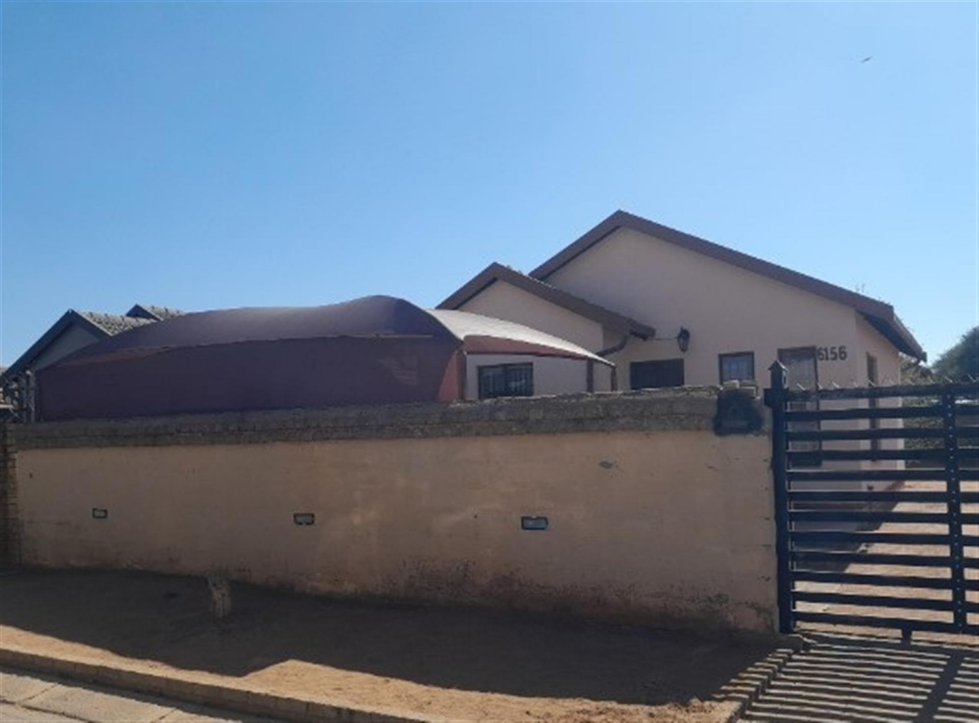 Front View of property in Soshanguve East