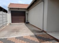 Front View of property in Albertsdal