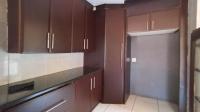 Kitchen - 18 square meters of property in The Orchards