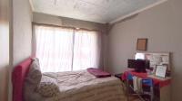 Bed Room 1 - 12 square meters of property in The Orchards