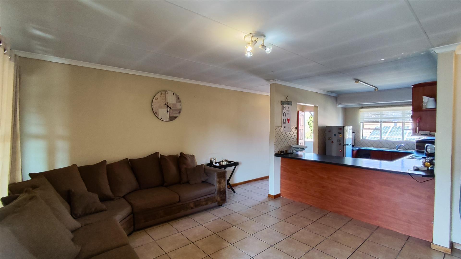 Lounges - 25 square meters of property in Van Dykpark