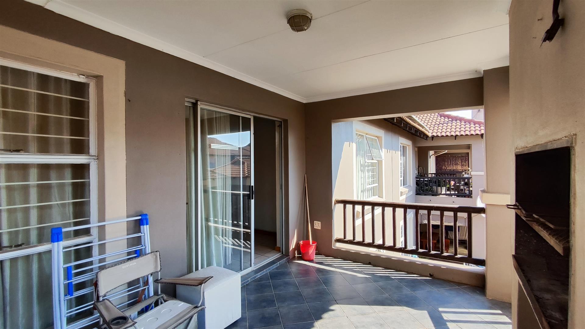 Balcony - 22 square meters of property in Van Dykpark