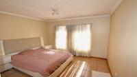 Bed Room 1 of property in Van Dykpark