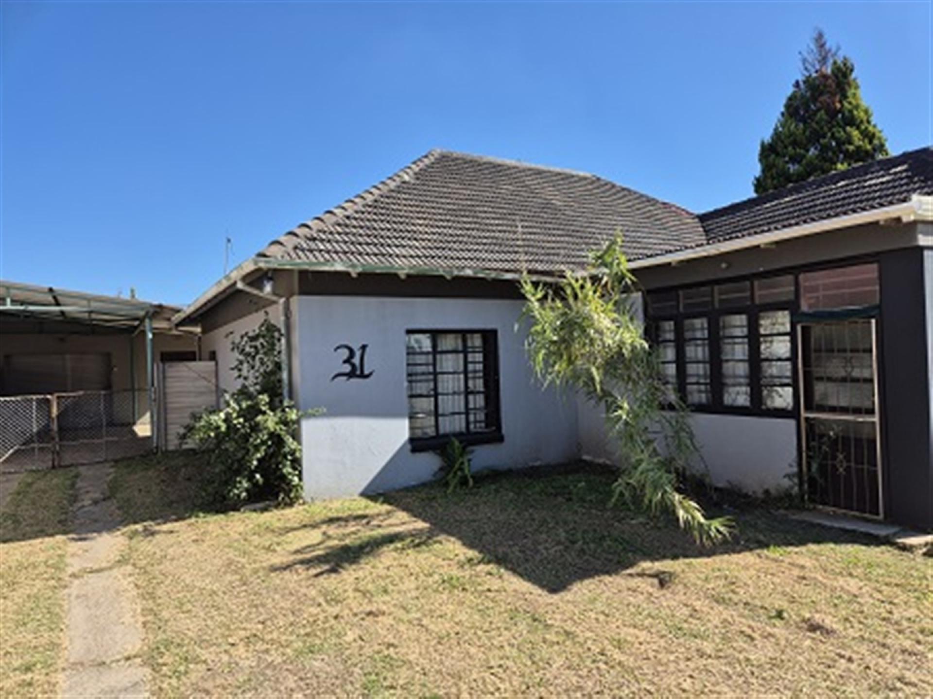 Front View of property in Vierfontein