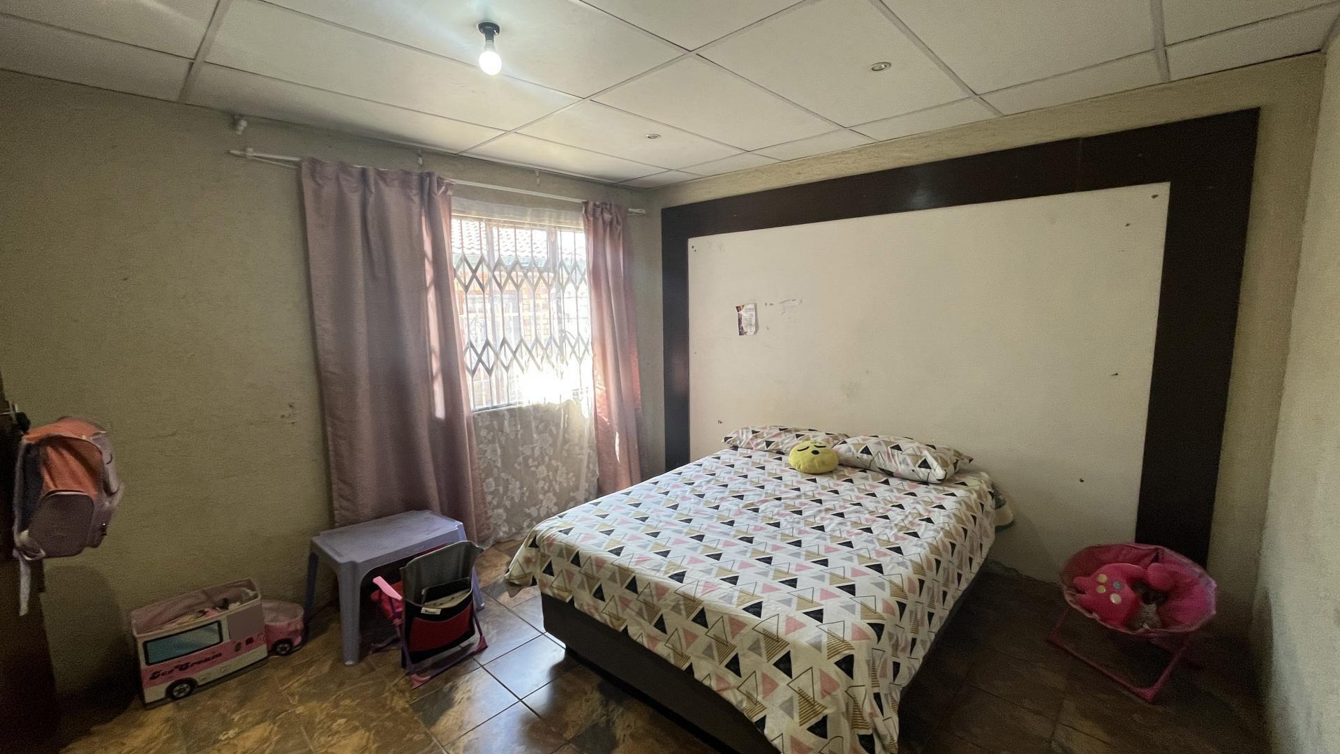 Bed Room 2 of property in Mangaung