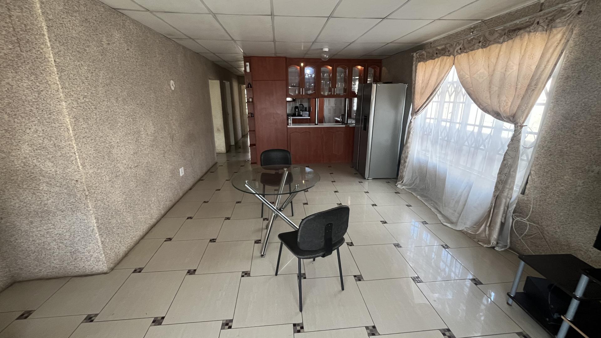 Lounges of property in Mangaung