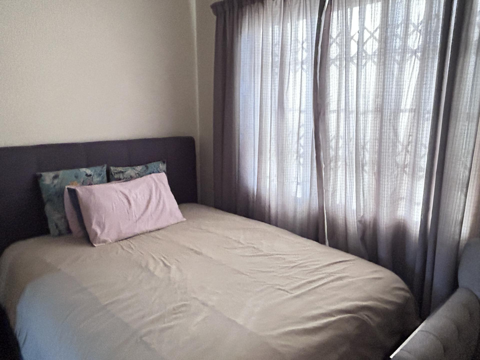 Bed Room 3 of property in Emalahleni (Witbank) 