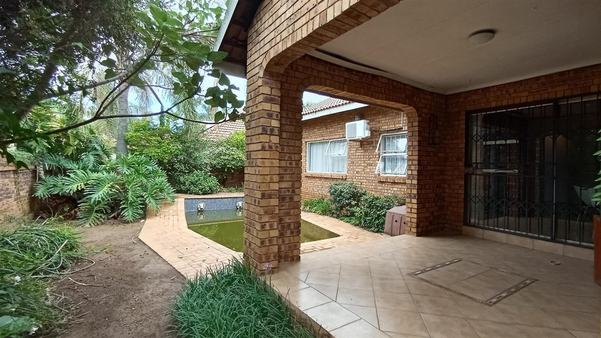 Backyard of property in Moreletapark