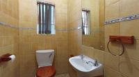 Bathroom 1 - 10 square meters of property in Moreletapark