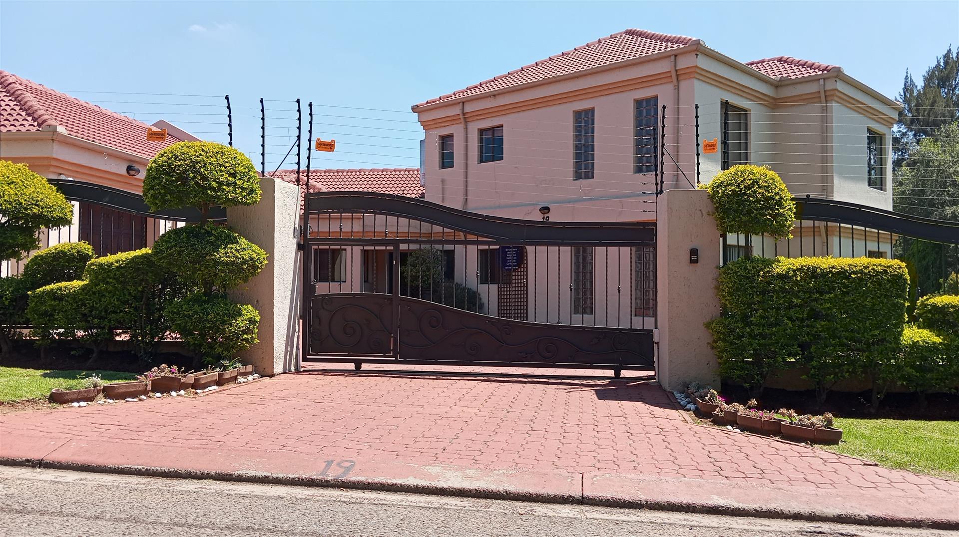 Front View of property in Reyno Ridge