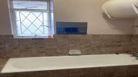 Bathroom 1 of property in St Georges Park