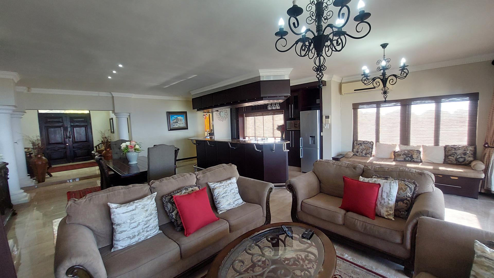 Lounges of property in Uvongo