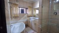 Bathroom 3+ of property in Uvongo