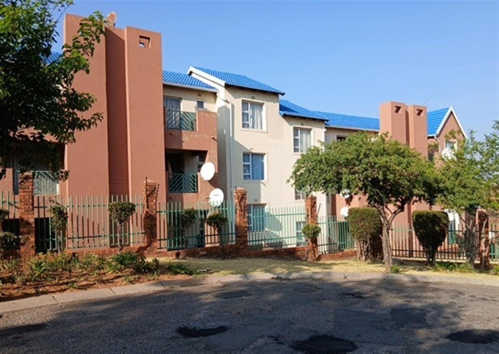 Front View of property in Winchester Hills