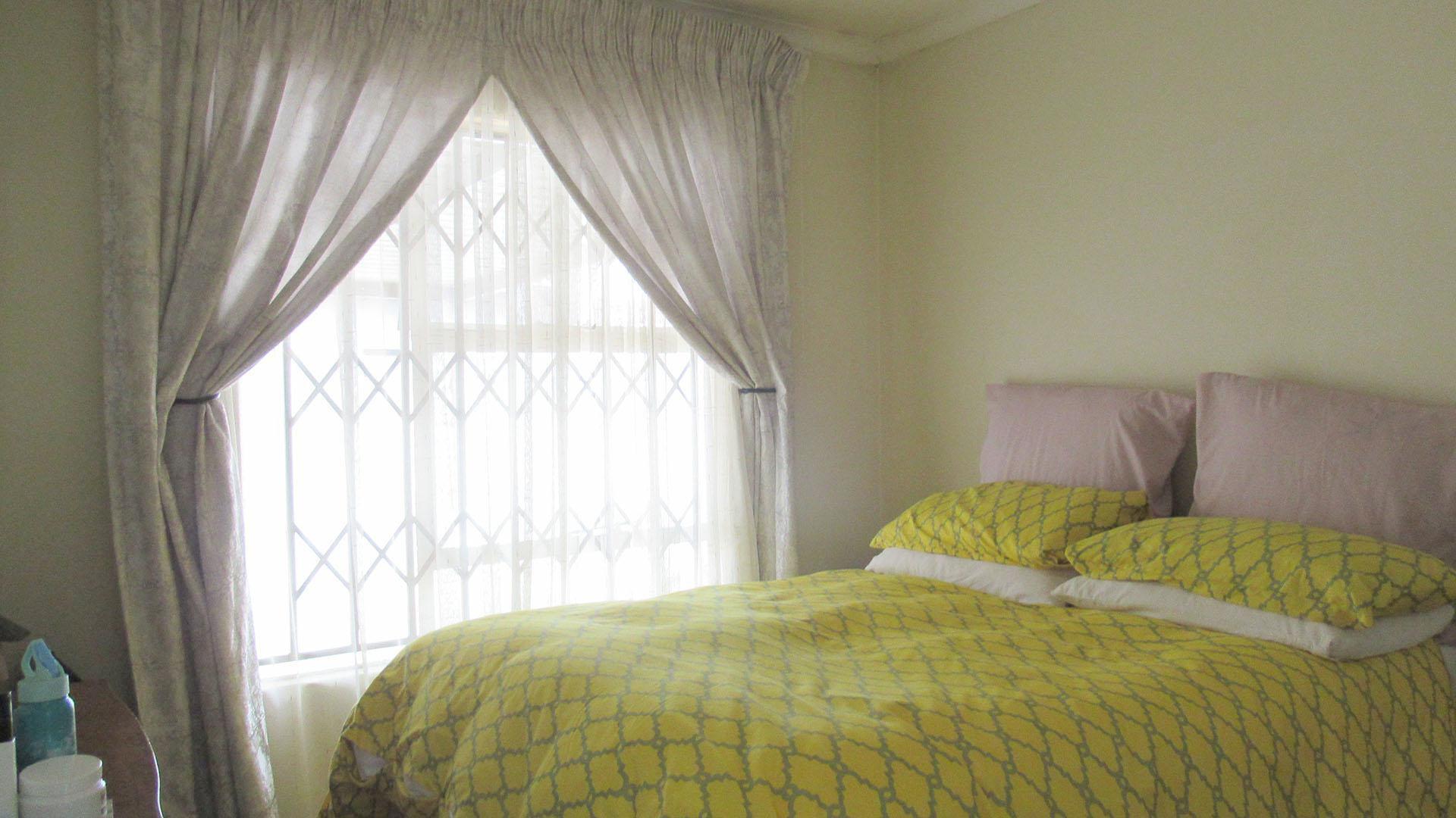 Bed Room 1 of property in Fleurhof