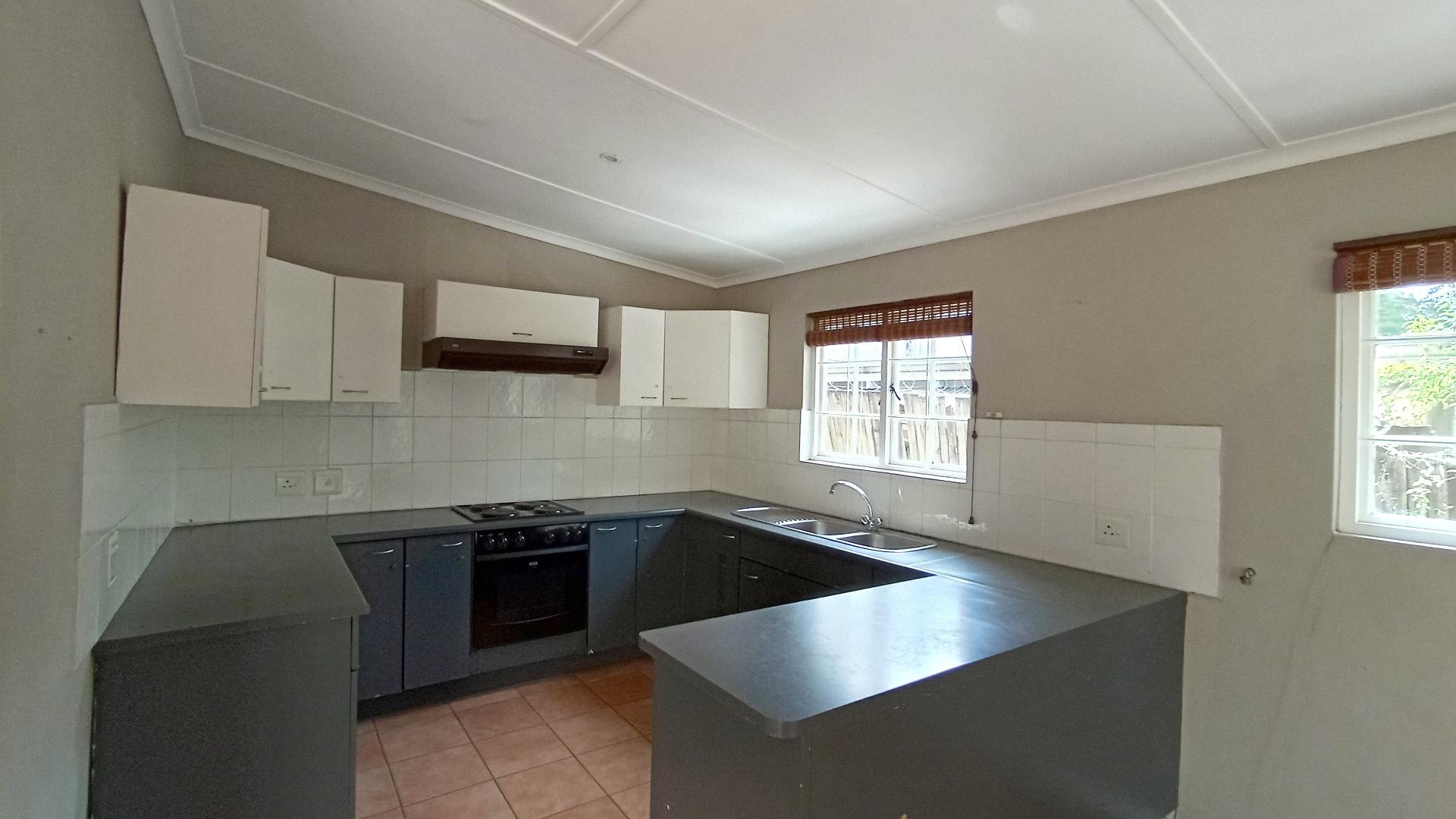 Kitchen - 46 square meters of property in Pietermaritzburg (KZN)