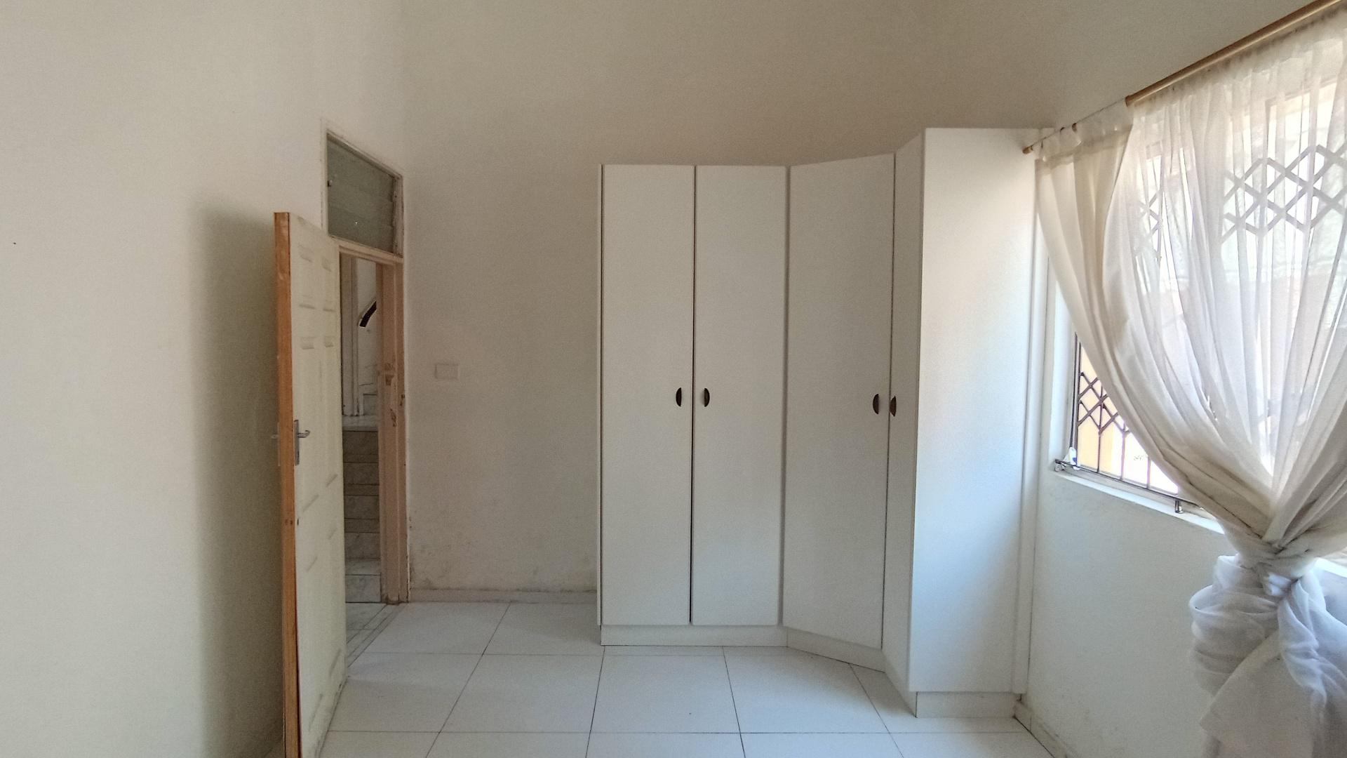 Bed Room 2 - 18 square meters of property in Silverglen