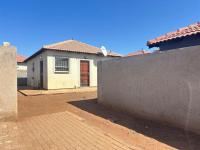 Front View of property in Lufhereng