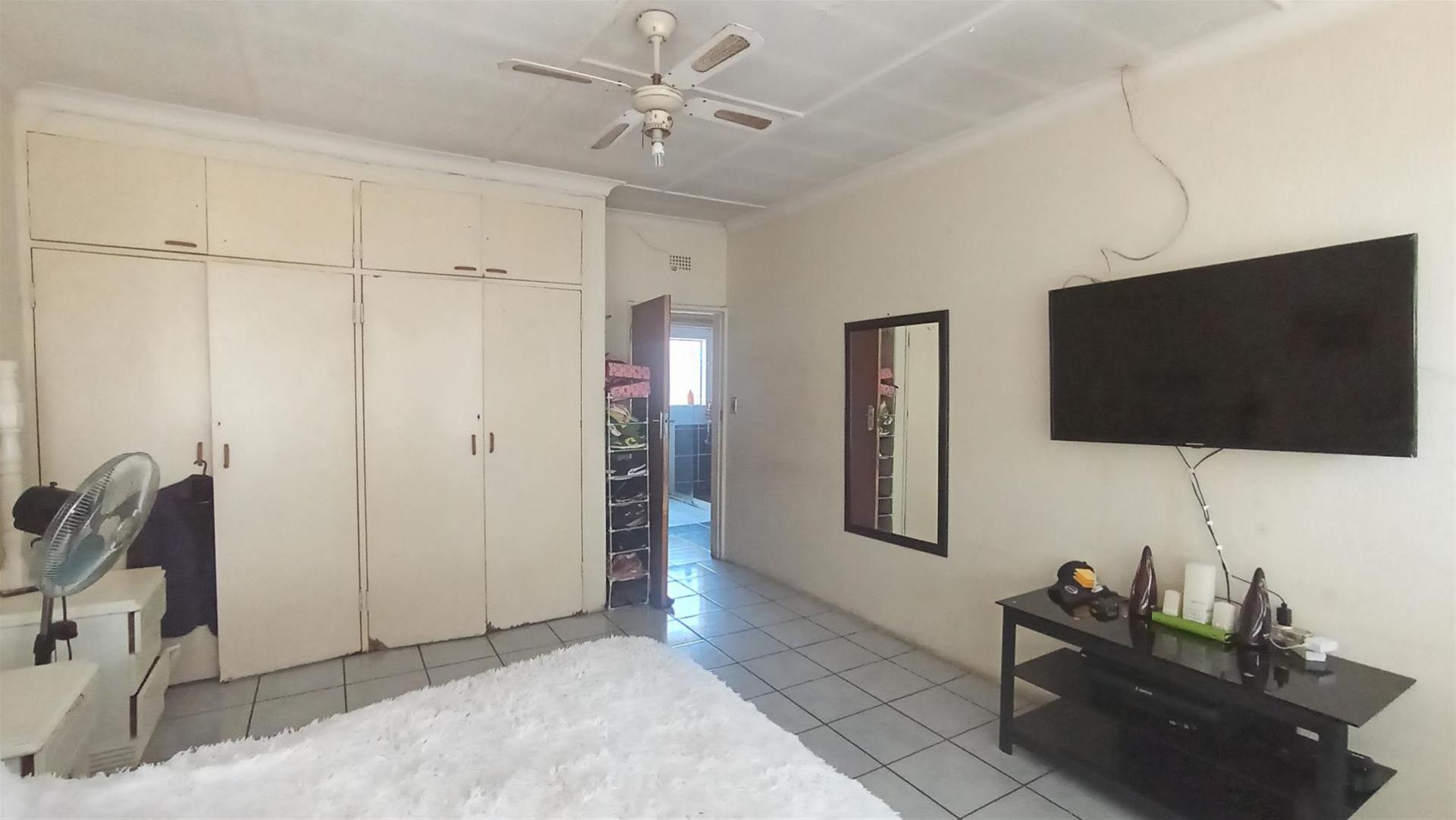 Standard Bank EasySell 2 Bedroom Sectional Title For Sale In standard-bank-easysell-2-bedroom-sectional-title-for-sale-in